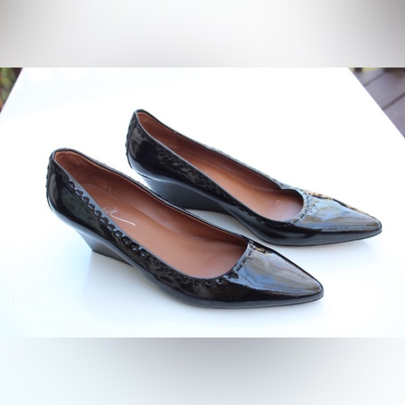 Donald J. Pliner wedges Eddie - Picture 3 of 11